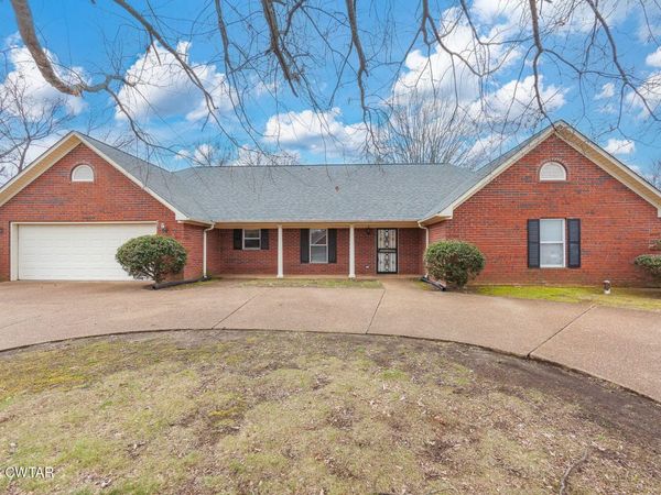 57 Wakefield Cove, Jackson, TN 38305
