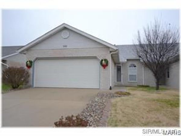 330 Radcliff Road, Belleville, IL 62221