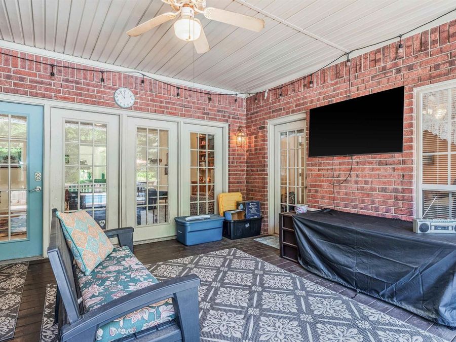 Property Image 37