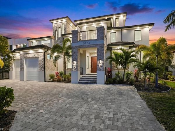 5735 Riverside DR , CAPE CORAL, FL 33904