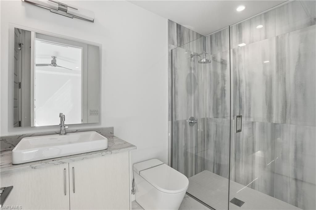 5735 Riverside Dr , Cape Coral, FL 33904 Photo