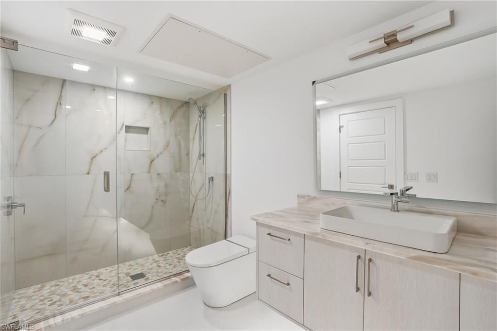 5735 Riverside Dr, Cape Coral, FL 33904 Photo