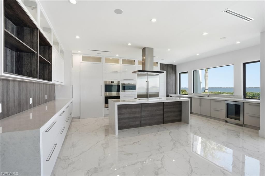 5735 Riverside Dr, Cape Coral, FL 33904 Photo