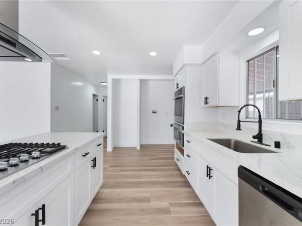 4980 Ridge Drive, Las Vegas, NV 89103