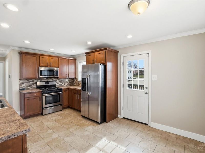 2937 Blue Rock Road, Green Township, OH 45239 Photo 22