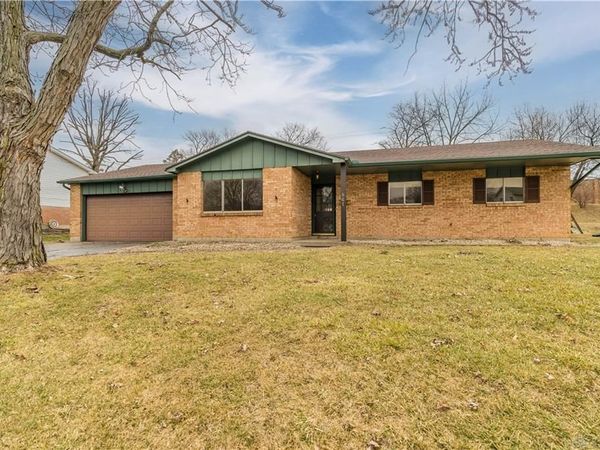 861 Kenbrook Drive, Vandalia, OH 45377