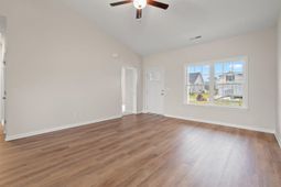 960 Woodside Dr.  photo 4