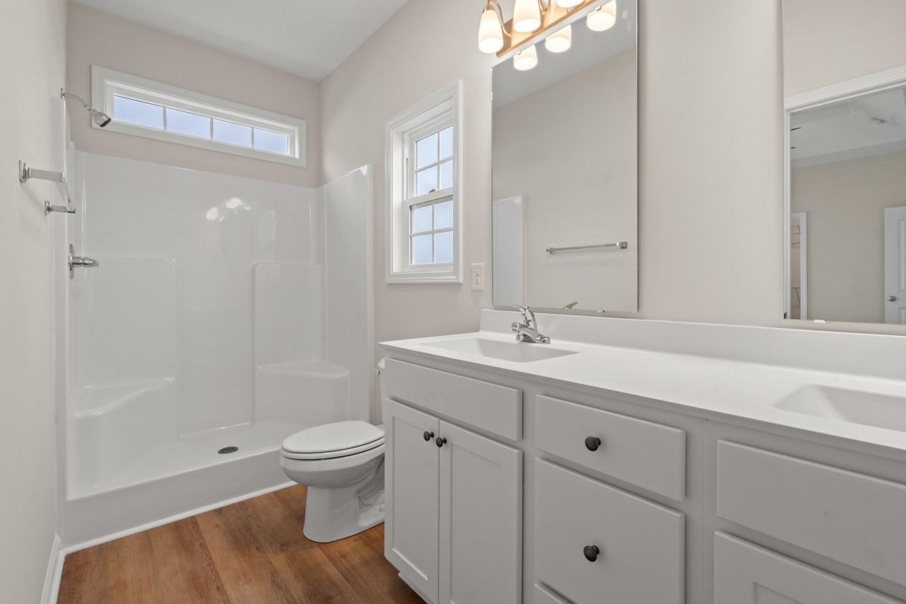 960 Woodside Dr.  Photo 9