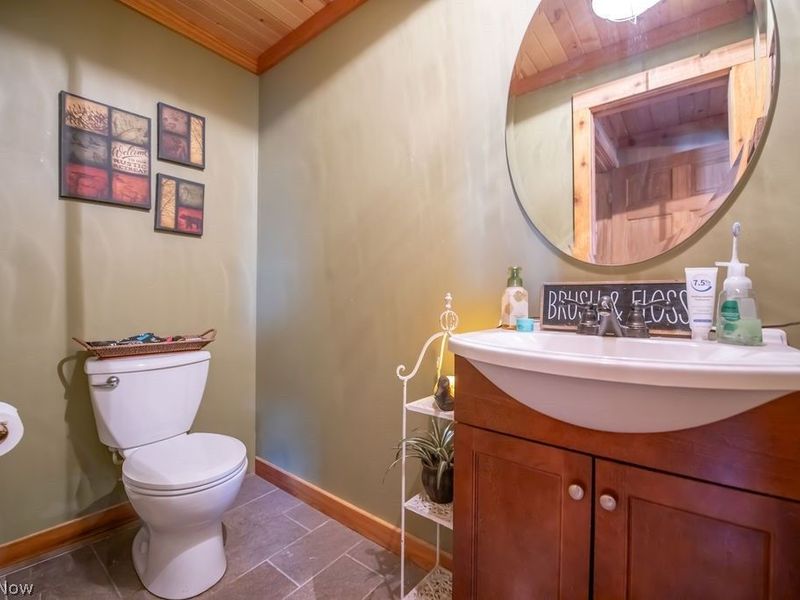 82450 Meyers Road, Tippecanoe, OH 44699 Photo 11