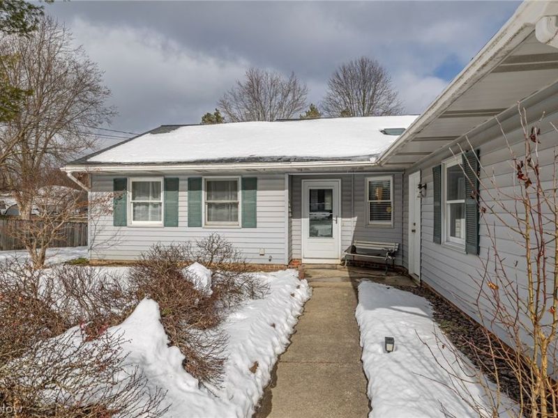 1775 Glenwood Drive, Twinsburg, OH 44087 Photo 2