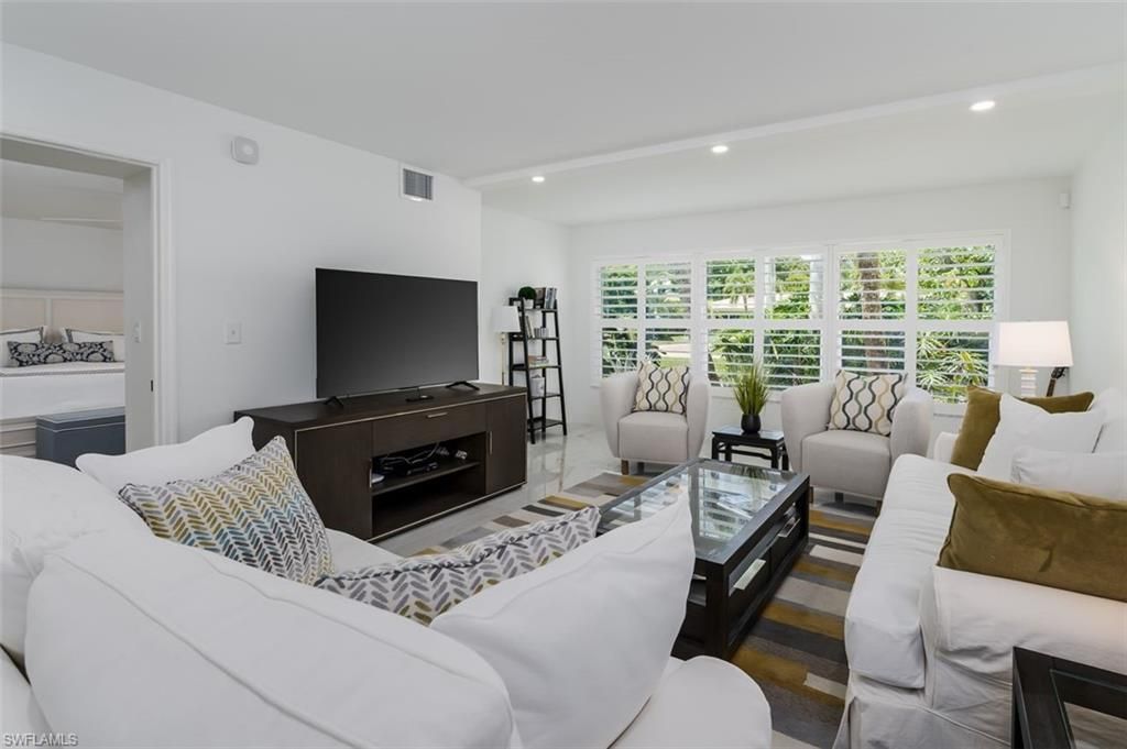 4082 Belair Ln, Unit 9, Naples, FL 34103 Photo
