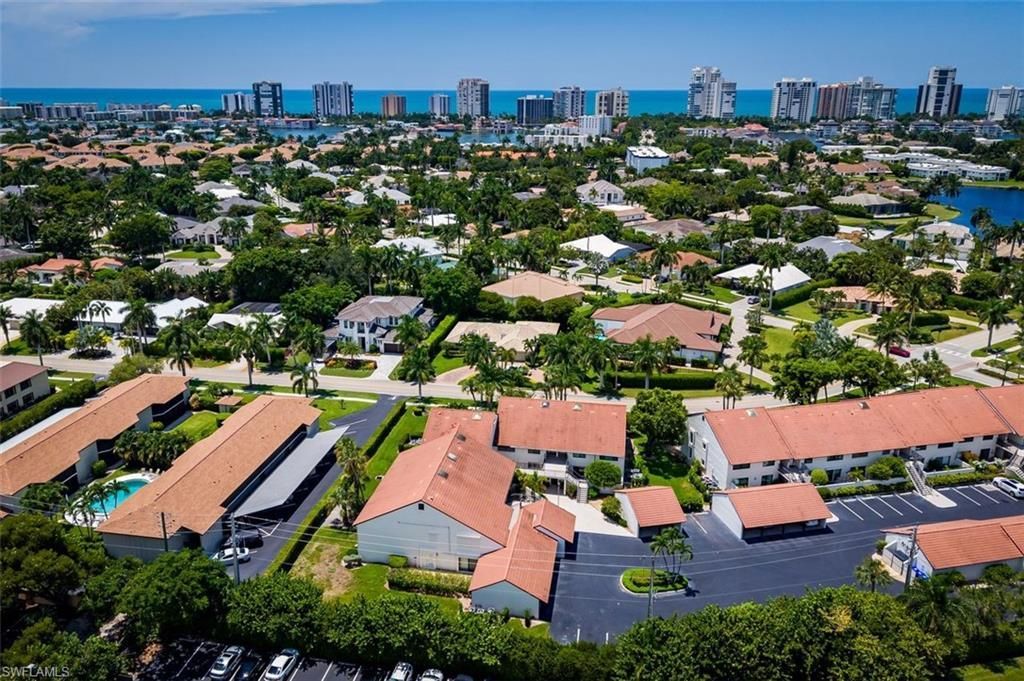 4082 Belair Ln, Unit 9, Naples, FL 34103 Photo