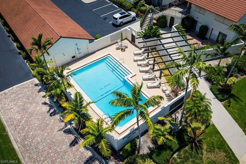 4082 Belair Ln, Unit 9, Naples, FL 34103 Photo