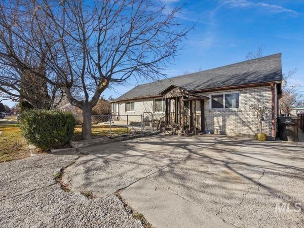 534 Miller Ave, Burley, ID 83318