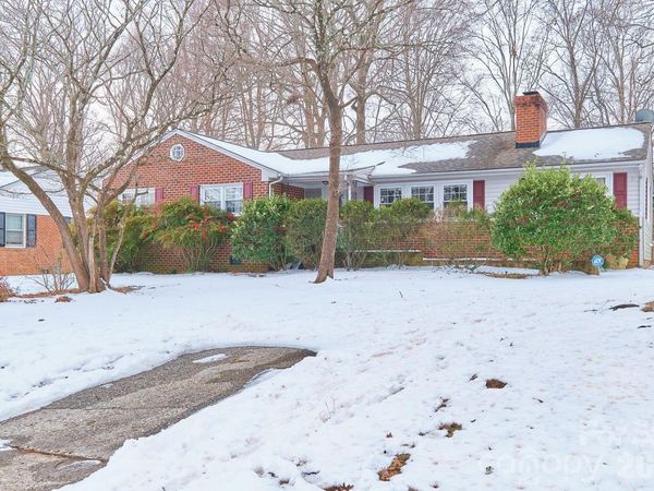 915 Onslow Drive , Greensboro, NC 27408