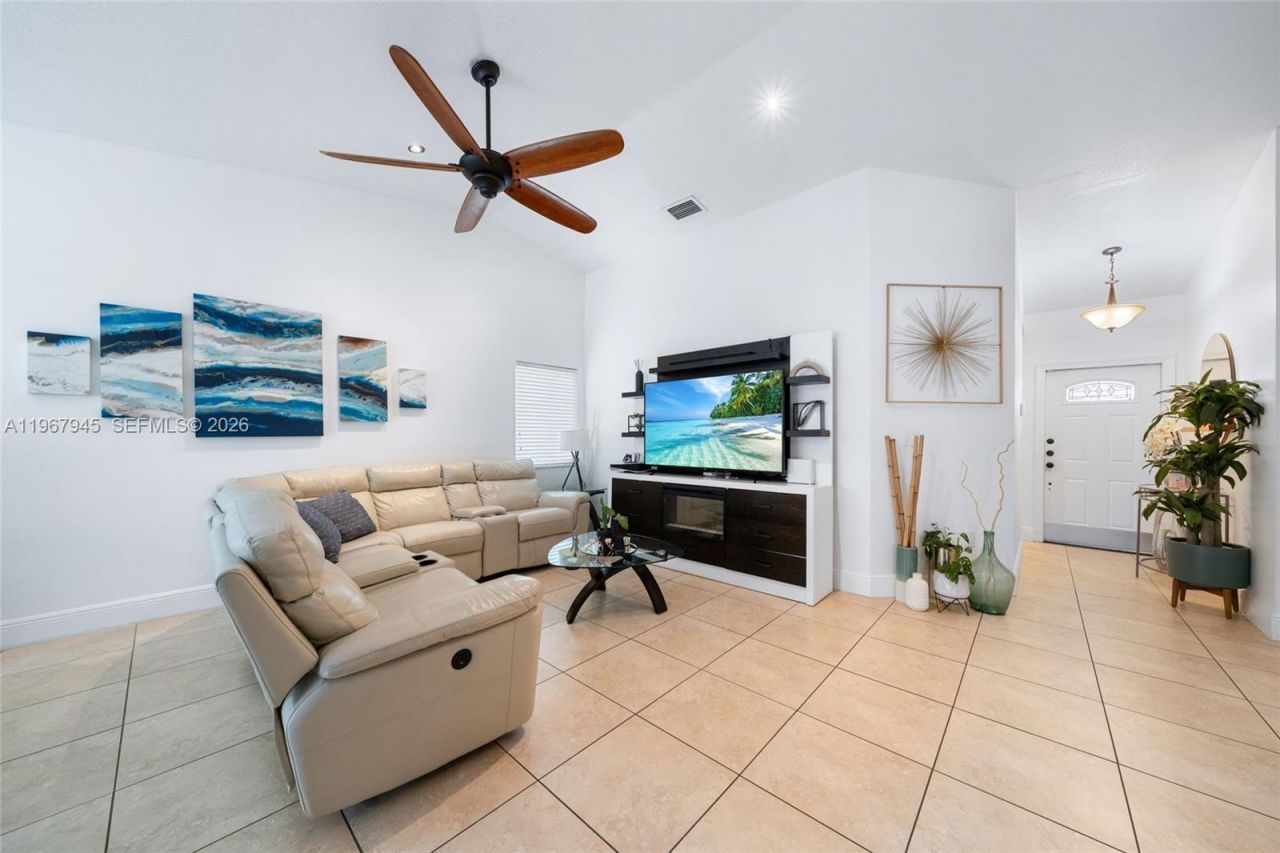 14270 SW 145th Ter, Miami, FL 33186 Photo