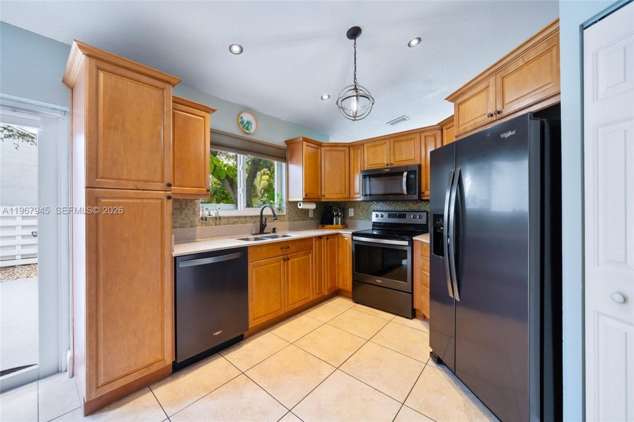 14270 SW 145th Ter, Miami, FL 33186 Photo