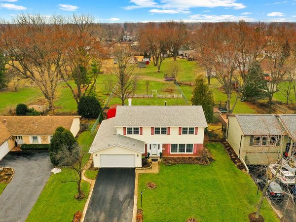 1045 Browning Lane, Lake Zurich, IL 60047