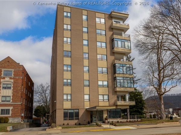 1578 Kanawha Boulevard E, Unit 8B, Charleston, WV 25311