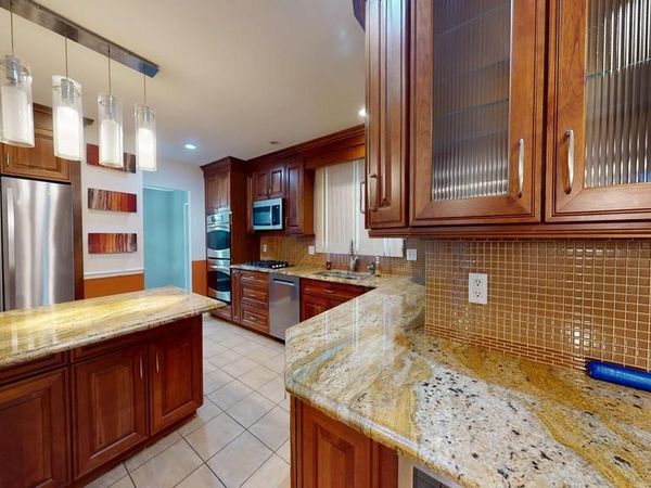 669 N HENDERSON ROAD, KING OF PRUSSIA, PA 19406