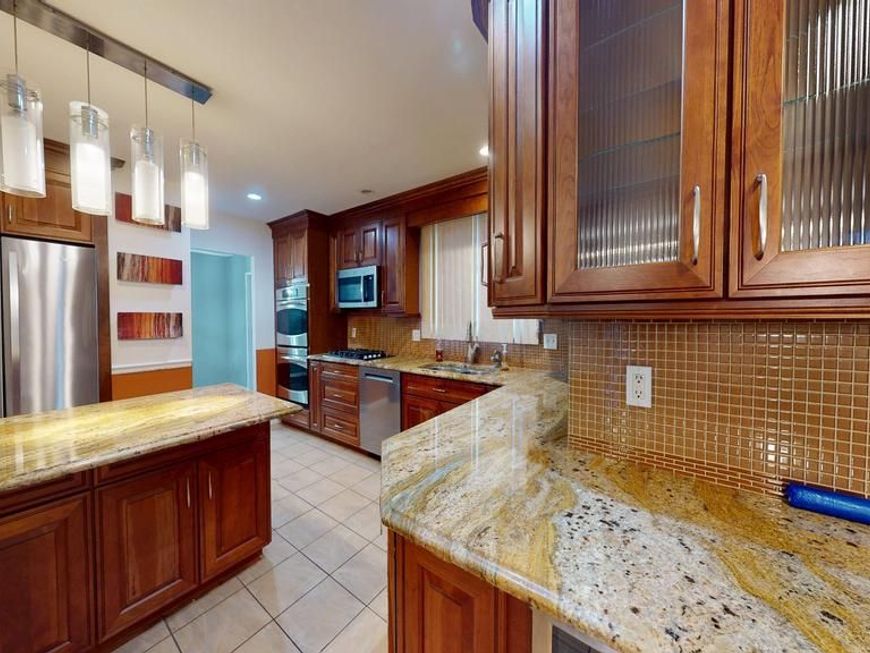 669 N Henderson Road, King of Prussia, PA 19406 Main Photo