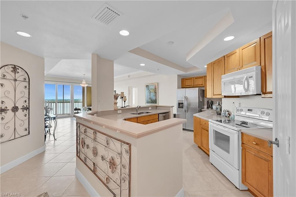 2743 1st St, Unit 2404, Fort Myers, FL 33916 Photo