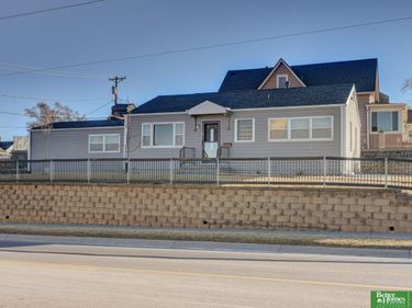 4144 S Street, Omaha, NE 68107