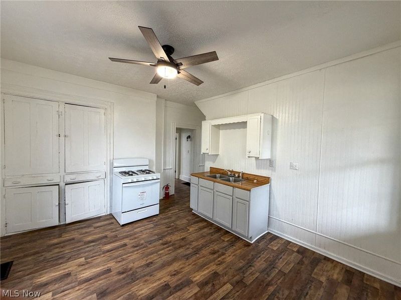 118 Rear Prospect st, Dover, OH 44622 Photo 11