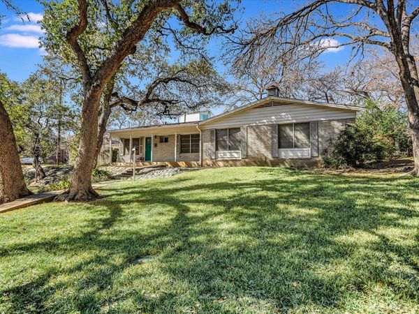 1000 Possum Trot ST, Austin, TX 78703
