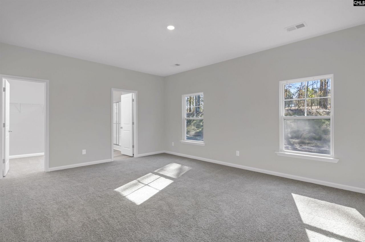 127 Middlesex Court Photo 20