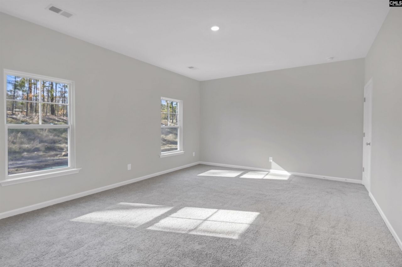 127 Middlesex Court Photo 21