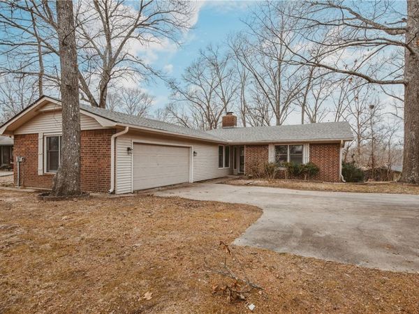 1 Basore Circle, Bella Vista, AR 72715