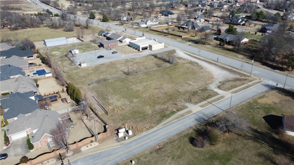 S Bellview Road , Rogers, AR 72758 Main Photo