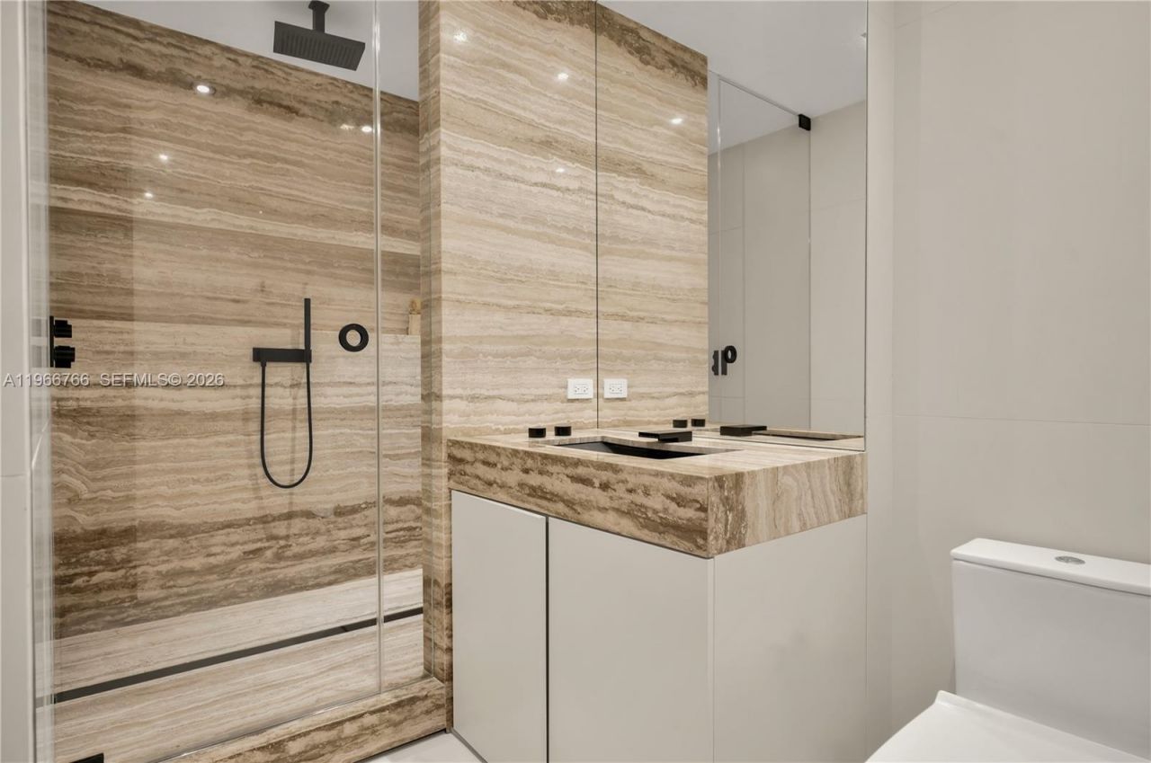 20165 NE 39th Pl, Unit 1103&1104, Aventura, FL 33180 Photo