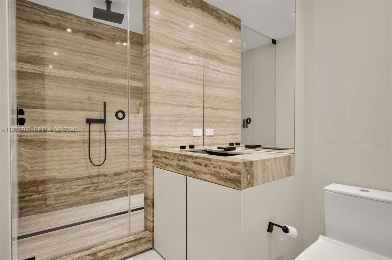 20165 NE 39th Pl , Unit 1103&1104, Aventura, FL 33180 Photo