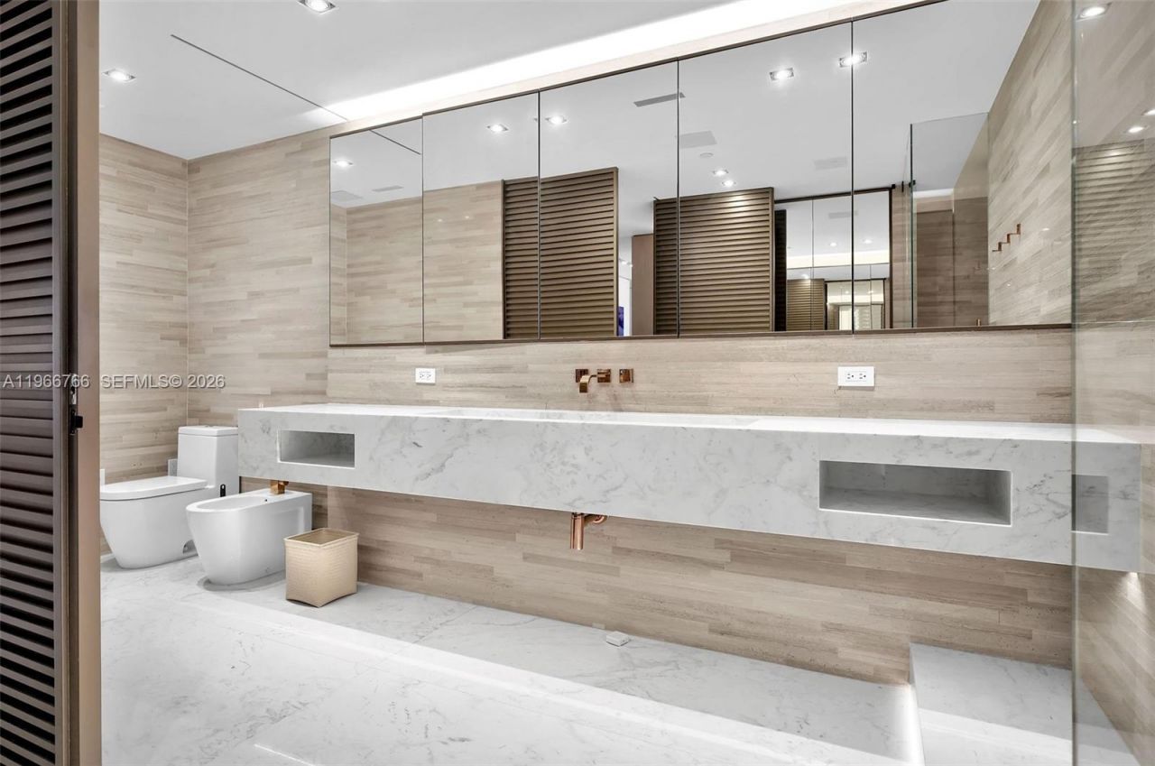 20165 NE 39th Pl , Unit 1103&1104, Aventura, FL 33180 Photo