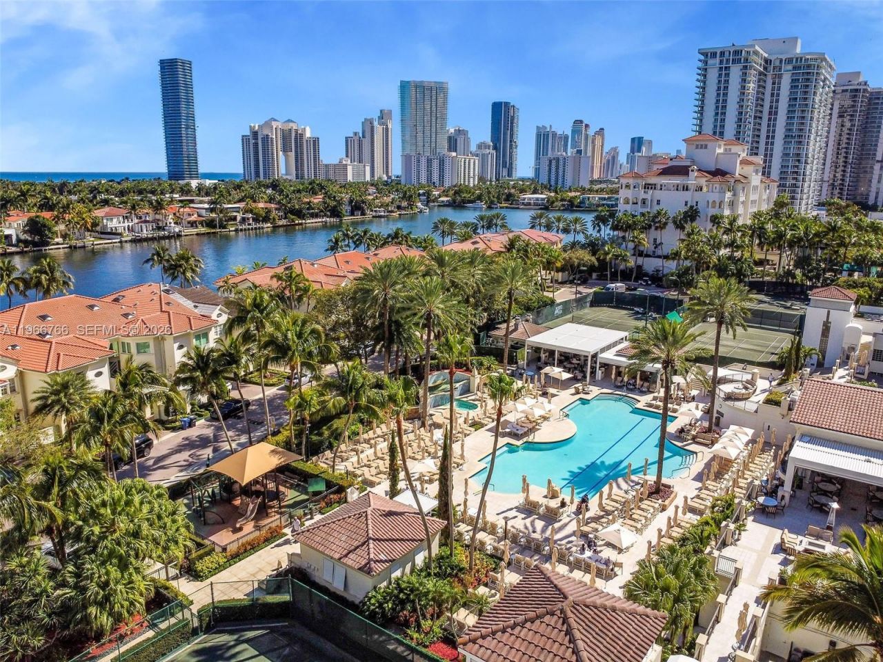 20165 NE 39th Pl, Unit 1103&1104, Aventura, FL 33180 Photo