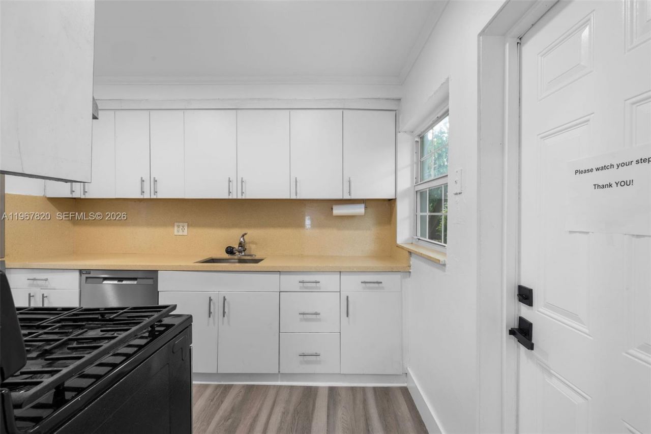 1400 SW 62nd Ave, West Miami, FL 33144 Photo