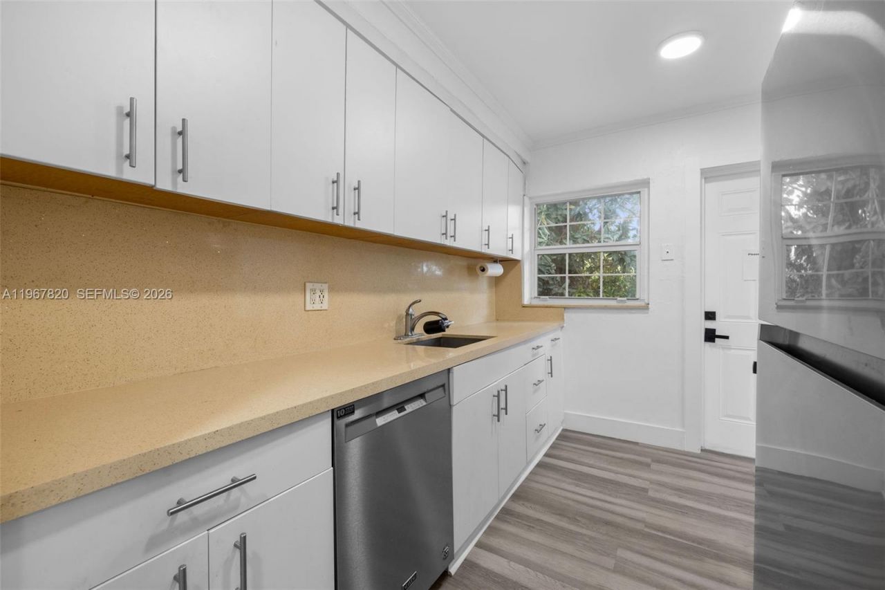 1400 SW 62nd Ave, West Miami, FL 33144 Photo