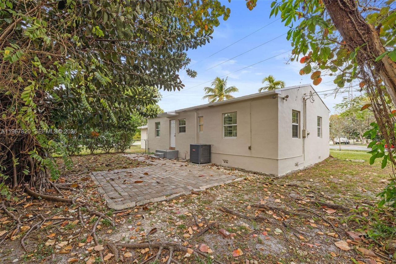 1400 SW 62nd Ave, West Miami, FL 33144 Photo