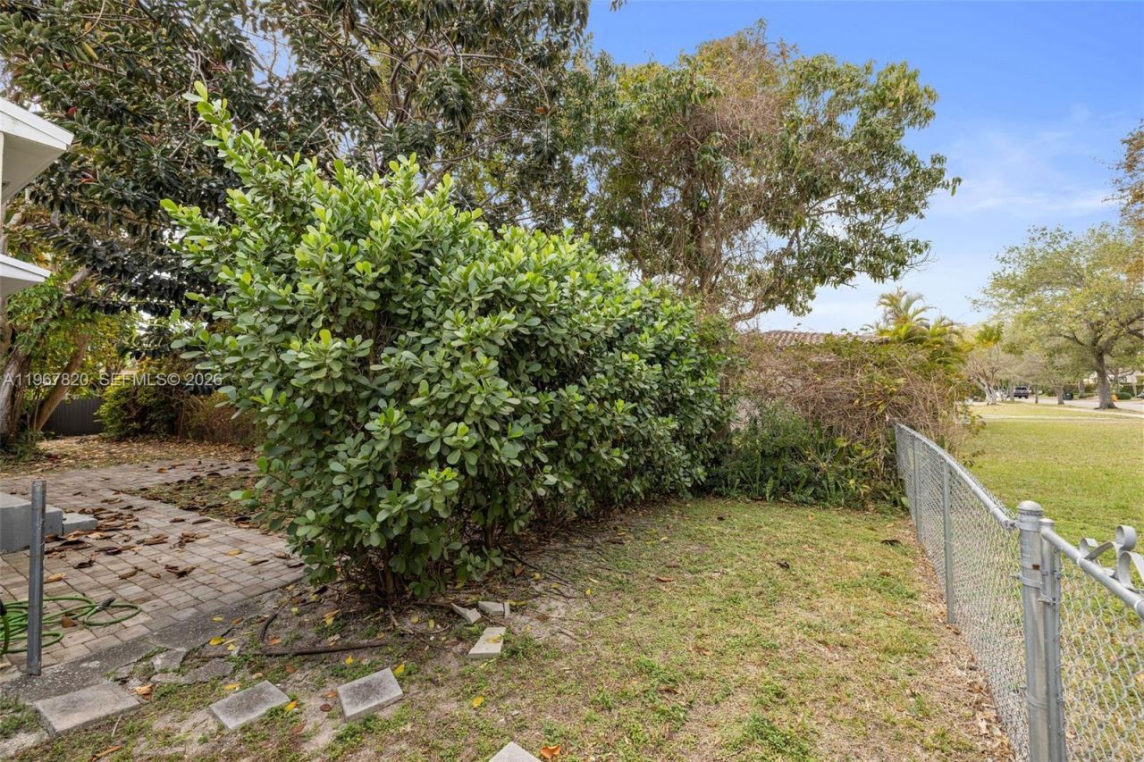 1400 SW 62nd Ave, West Miami, FL 33144 Photo