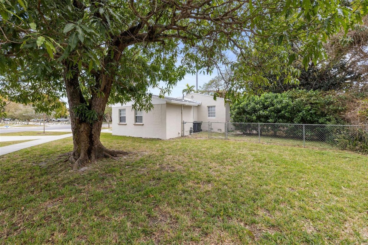 1400 SW 62nd Ave, West Miami, FL 33144 Photo