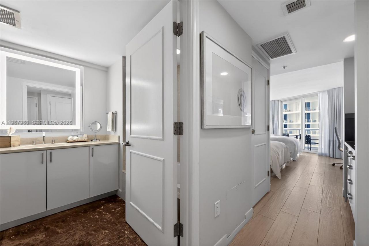 505 N Fort Lauderdale Beach Blvd, Unit 1512, Fort Lauderdale, FL 33304 Photo