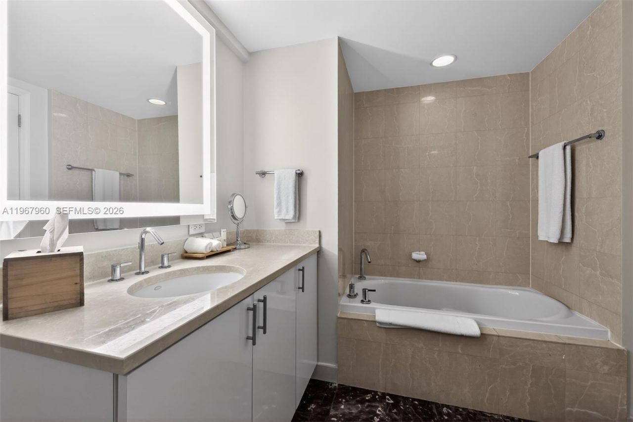 505 N Fort Lauderdale Beach Blvd, Unit 1512, Fort Lauderdale, FL 33304 Photo