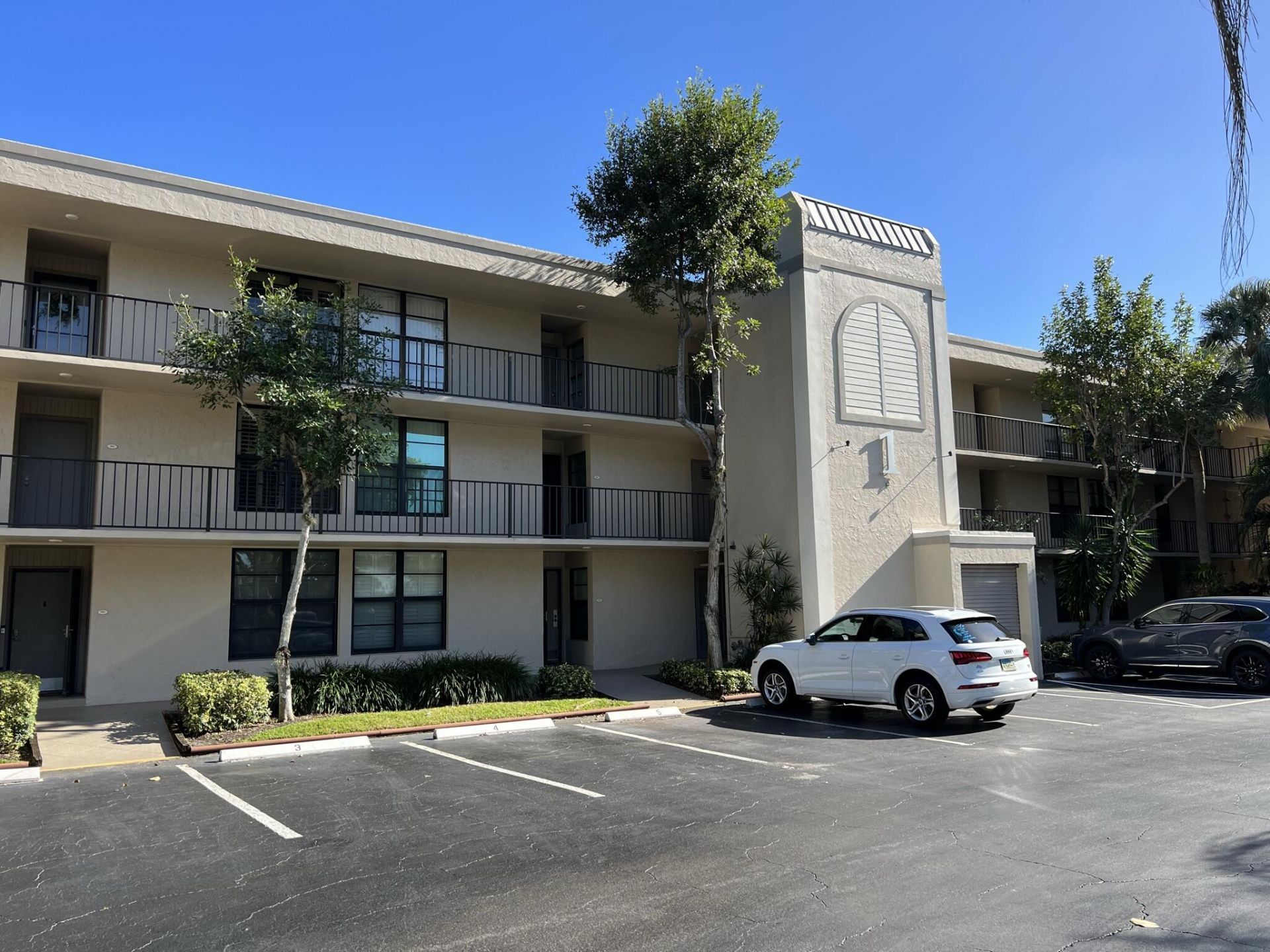 1 Royal Palm Way, Unit 3050, Boca Raton, FL 33432 Photo