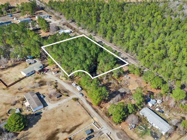 66 Tree Top Court, Hampstead, NC 28443