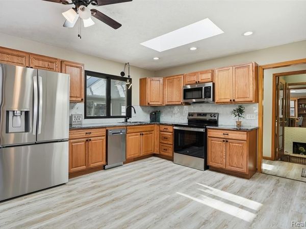 9875 W M 21, Middlebury Twp, MI 48866