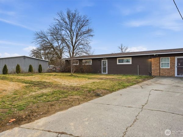 9016 Bong Loop Drive, Unit A, Moses Lake, WA 98837