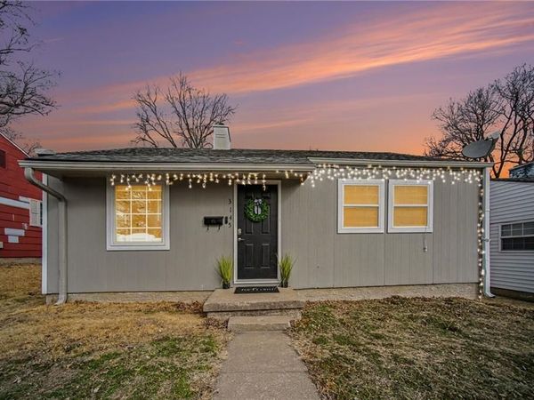 3145 Hawthorne Drive, St Joseph, MO 64501