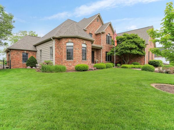 2602 Castlerock Drive, Urbana, IL 61802